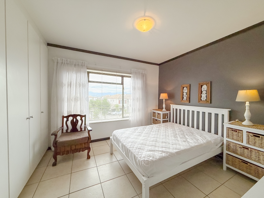 To Let 2 Bedroom Property for Rent in Bowtie Western Cape
